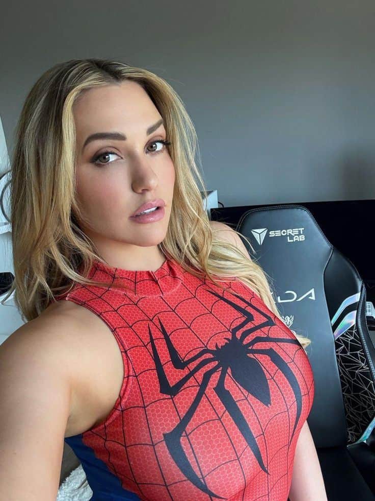 night girls in multan – hotel room night girl with safe and clean service – photo 12 (image 102)