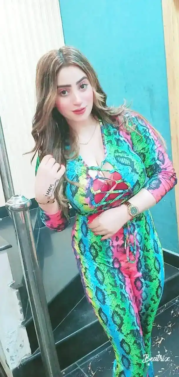 night girls in islamabad – discreet night girl booking via WhatsApp and call – photo 9 (image 54)