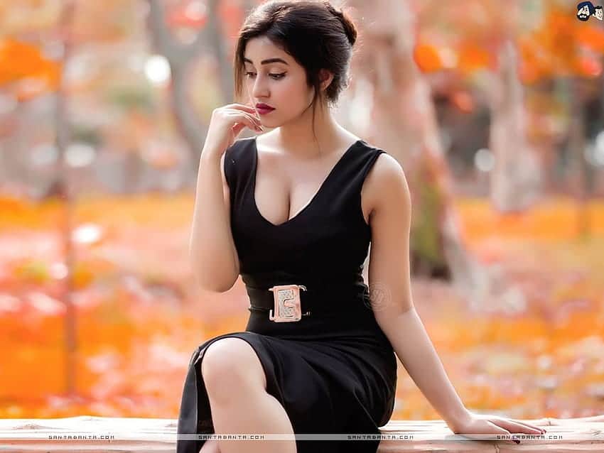 night girls in rawalpindi – girlfriend type night girl for long romantic session – photo 8 (image 8)